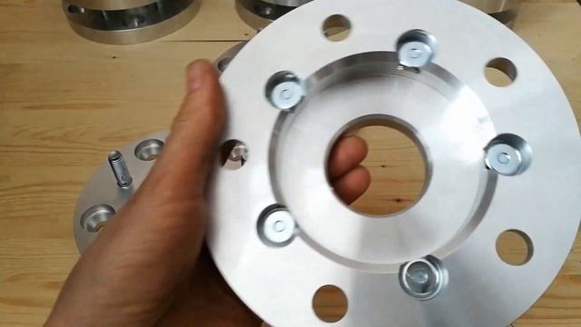 Колесные проставки на Ниву. Переход с 5х139.7 на 5х114.3 и 5х112 смотреть онлайн