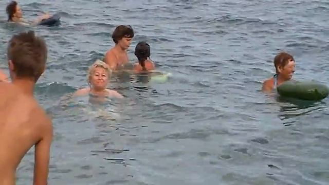 Алушта.Морской прибой (песня). смотреть онлайн