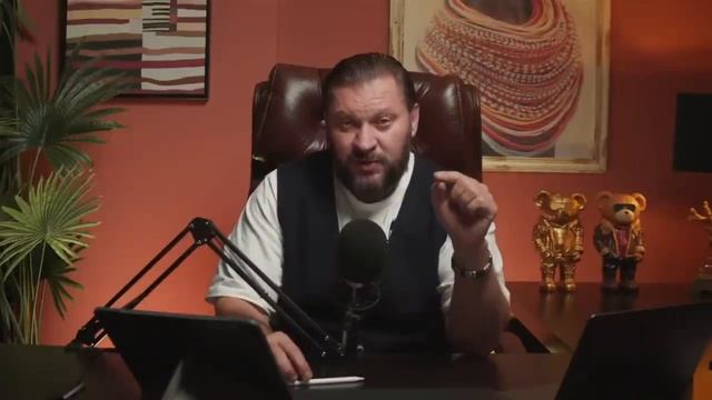 ПРИЗНАКИ ТОГО, ЧТО МУЖЧИНА ВАМ ИЗМЕЯЕТ смотреть онлайн