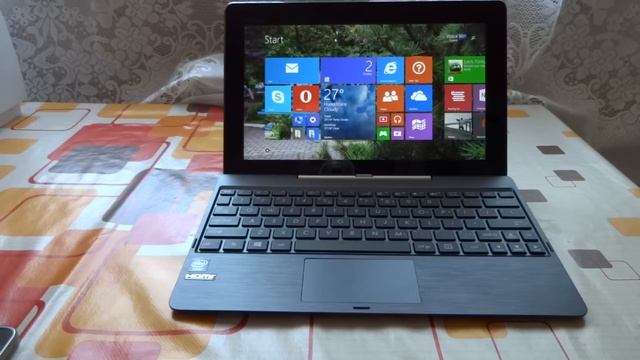 Asus Transformer Book T100TAF-First Impressions смотреть онлайн