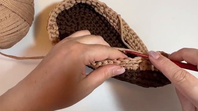 ВЯЗАНЫЙ РЮКЗАК КРЮЧКОМ ОЧЕНЬ НЕОБЫЧНЫМ УЗОРОМ!!! ПО ЭТОМУ МК ВЫ СМОЖЕТЕ СВЯЗАТЬ МИНИМУМ 3 ИЗДЕЛИЯ!! смотреть онлайн