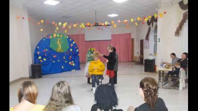 8 11 КЛАССЫ осенний праздник КОМАНДА ЗАЩИТЫ ДЕТСТВА смотреть онлайн