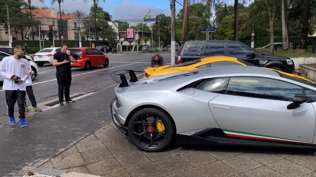 Lamborghini Huracan Performante, Ferrari F8 Tributo. *João Vilkas* смотреть онлайн