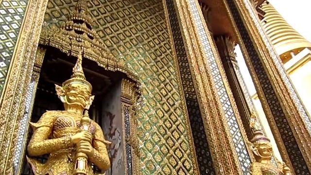 Банкок, Храм Изумрудного Будды, 2011 смотреть онлайн