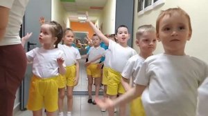 МАДОУ №13 «Колосок» Флешмоб «Россия, мы дети твои»