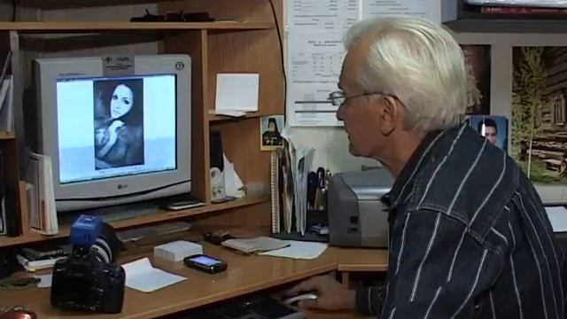 Кадр. Девушки. Фотоаппарат.