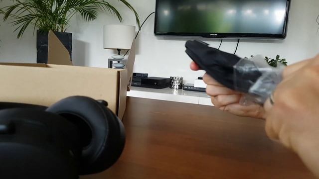 Sennheiser HD 4.50BTNC noise cancelling unboxing and review смотреть онлайн