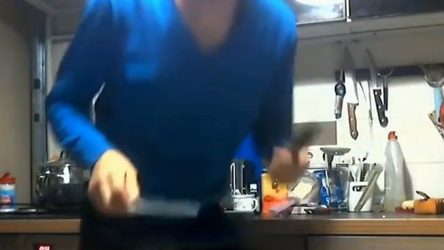 мне не хватает девушки.