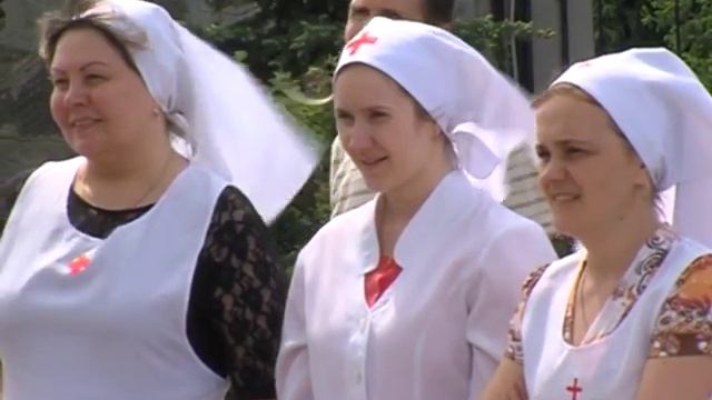 У храма иконы БМ Утоли моя печали появились новые подопечные смотреть онлайн