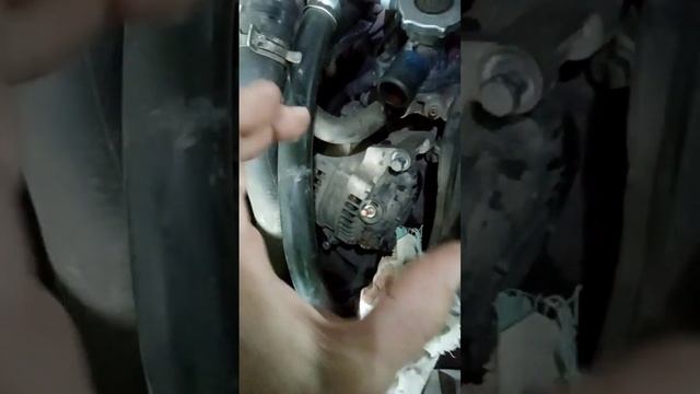 Снятие, установка генератора на Волге Сайбер 2010 г, 2,4 л смотреть онлайн