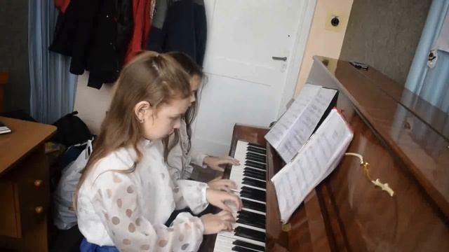 Веселий вальс . Німецька народна мелодія обробка А. Руббфха смотреть онлайн