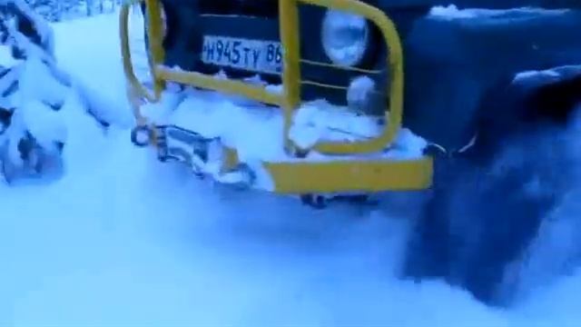 УАЗ -   По снегу ! )))
