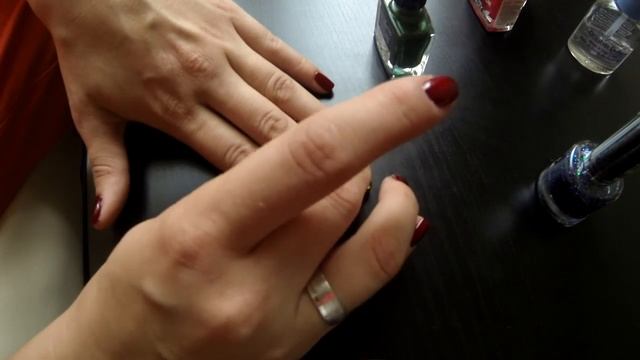 Модный дизайн ногтей хаки со стразами смотреть онлайн