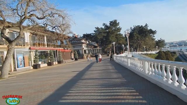 VLOG 448 Геленджик LIFE Наше мнение об экономической составляющей Геленджика наше мнение смотреть онлайн