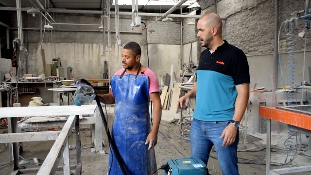 Serra Mármore 4100KB Makita смотреть онлайн