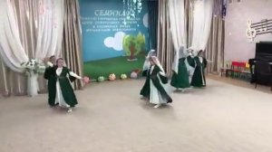 Детский сад №142 "Карамель" г.Грозный - Чеченский национальный танец «Девичий», группа «Солнышко»