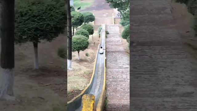 😂😂😂Попа покинула чат. в целом хорошо, над спуском нужно поработать смотреть онлайн