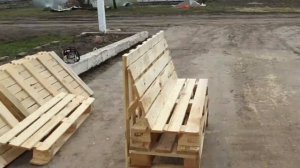 Скамья из поддона своими руками