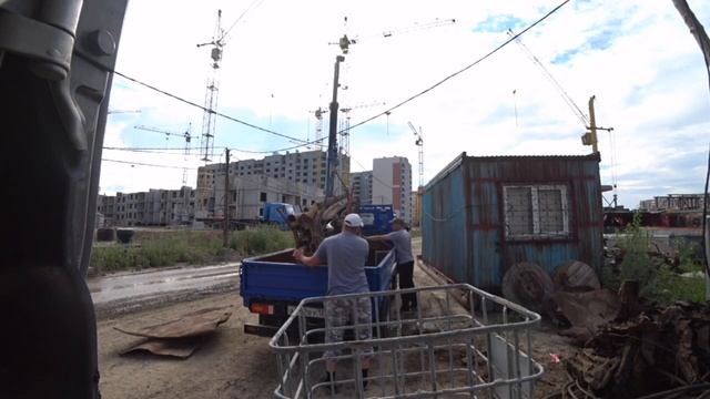 Первый выезд и первый металлолом в кузове (MAZDA TITAN мини манипулятор) смотреть онлайн