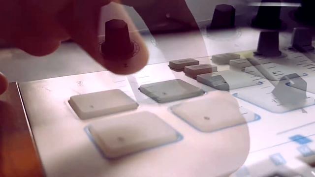 MIDI CONTROLLER FOR BEGINNERS | WORLDE TUNA MINI REVIEW | Midi Review