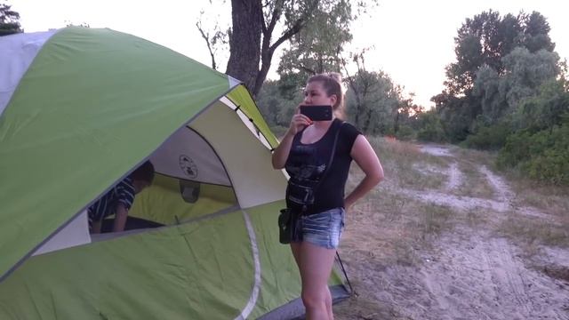 VLOG Настя и Катя ночуют на речке смотреть онлайн