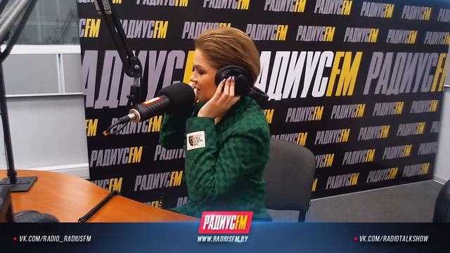 Новогоднее настроение с Викторией Алешко смотреть онлайн