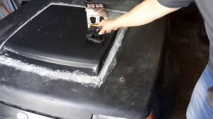 Как правильно установить замки на капот