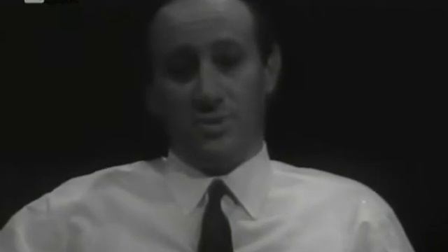 Этот левый, правый мир смотреть онлайн