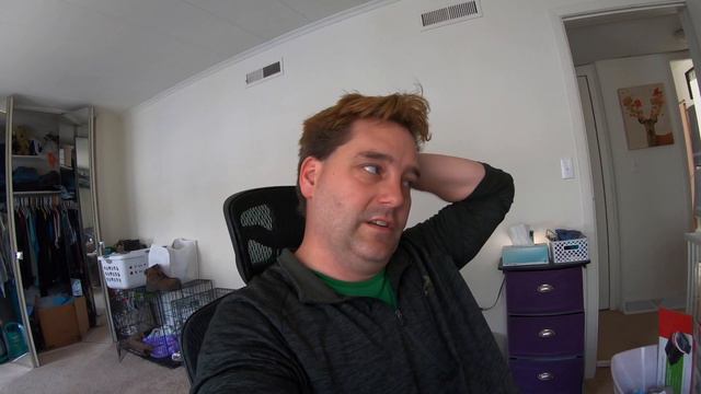 Boring Day At Home (4.12.20 - Day 2112) смотреть онлайн