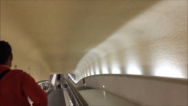 Airport in France CDG Paris International Airport смотреть онлайн