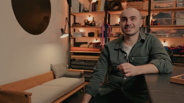 БРОСИЛ ОФИС ЧТОБЫ ЗАНИМАТЬСЯ ЛЮБИМЫМ ДЕЛОМ смотреть онлайн