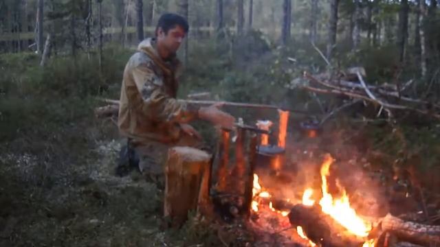 Костровая кухня в походе. смотреть онлайн