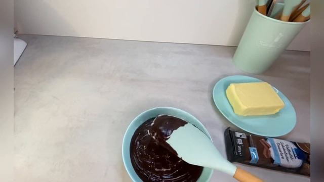 Как приготовить вкусный шоколадный заварной крем. Chocolate cream смотреть онлайн