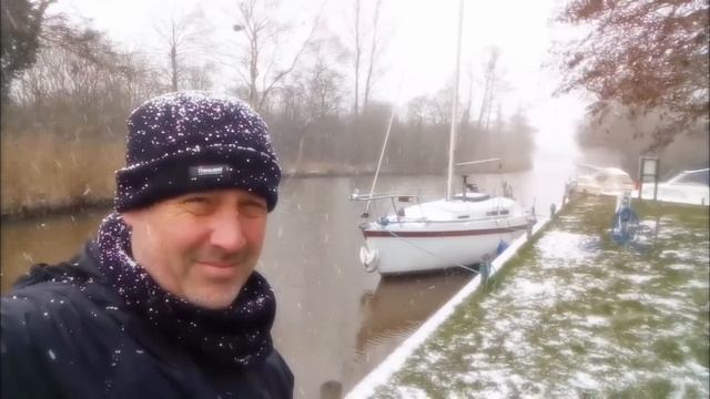 Embracing the Winter Chill: A Unique Adventure on the Norfolk Broads смотреть онлайн