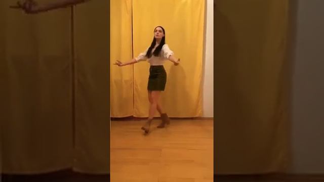 Ilina Eder - Смуглянка-молдаванка (Smugljanka-Moldavanka) Deutsch смотреть онлайн
