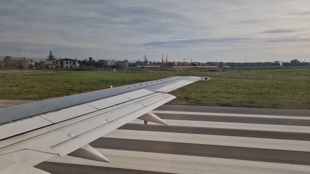 Decollo volo L9 221 Foggia -Milano Malpensa ore 08:00 testata pista 15 boeing 737-300. смотреть онлайн
