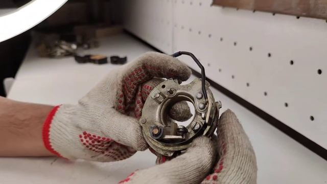 ПОДШИПНИК ТРАМБЛЕРА С КОНТАКТНОЙ ГРУППОЙ ГАЗ 24, УАЗ смотреть онлайн