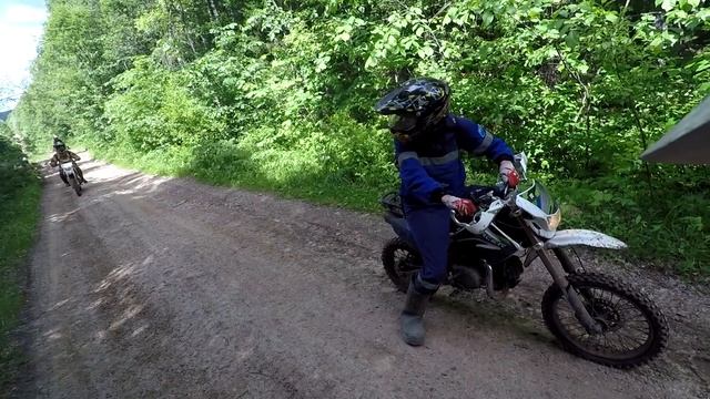 ПОЛУ ХАРД КАТКА В ЛЕС смотреть онлайн