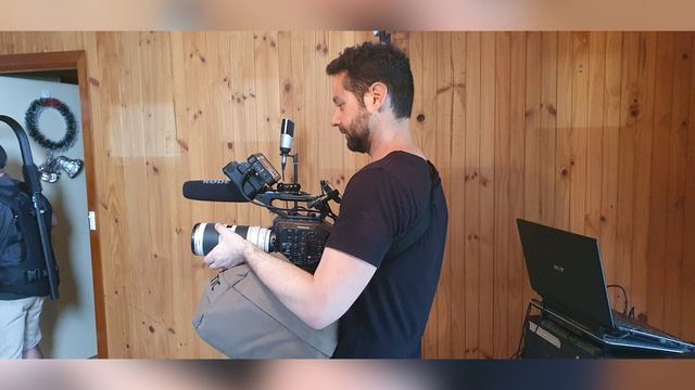 My Sony FX6 V-Mount Battery Solution смотреть онлайн