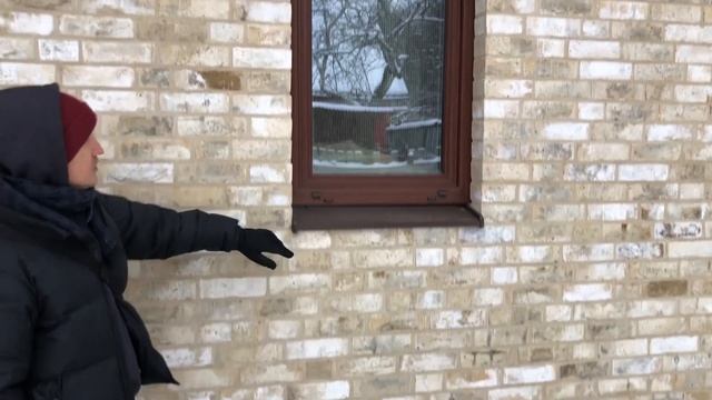 Облицовка кирпичом ручной формовки дома в стиле шале. Хаотичная кирпичная кладка. Проект дома КД-4. смотреть онлайн