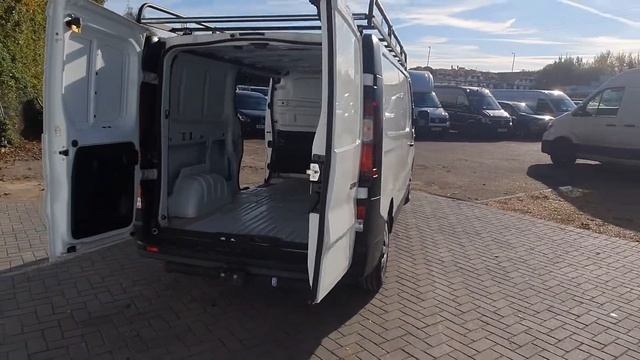 Renault Trafic 1.6 dCi 29 Business LWB Standard Roof EU6 5dr смотреть онлайн