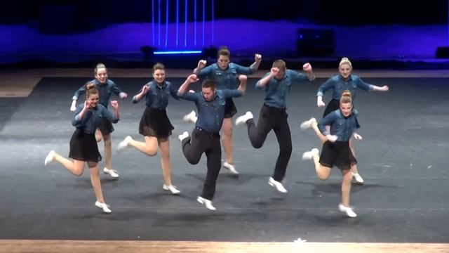 TAP THIS! - "Honey I'm Good" Cloggers - Clogging Champions смотреть онлайн