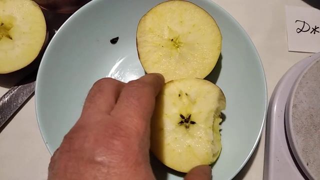 Яблука Джоніка та Ред Джонапринц. Клони Джонаголда. смотреть онлайн
