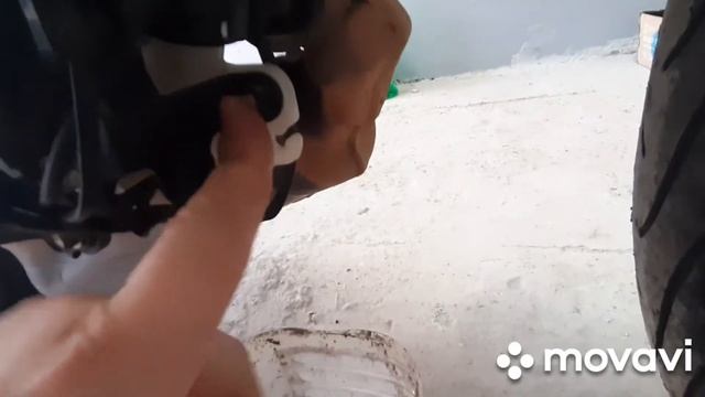 Замена антифриза на мотоцикле HONDA NC 700 X смотреть онлайн