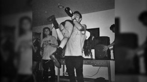 ✵ Звук поставим на всю, и соседи не спят ✵