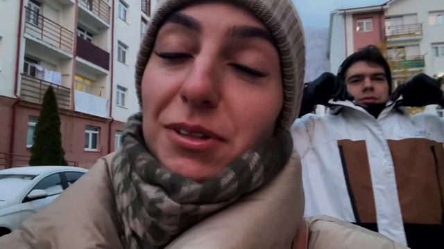 НАЛАЖИВАЕМ ЖИЗНЬ // погодные условия, когда откроют склоны, как нам жизнь тут смотреть онлайн