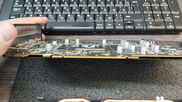 PowerColor 5600XT замена термоинтерфейсов. -15 градусов по памяти. Видеокарта обрела новую жизнь. : смотреть онлайн