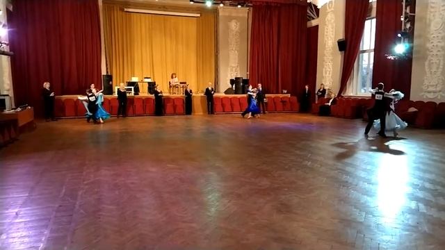 Квикстеп Д класс Юниоры 1+2 Европейская программа смотреть онлайн