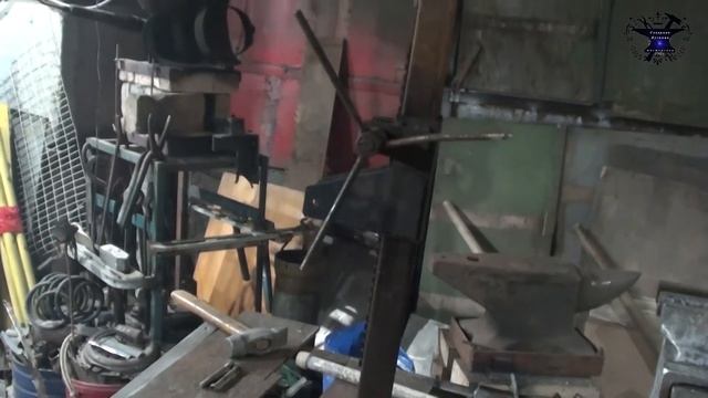 Сделал сверлильный станок из дрели и металлолома смотреть онлайн