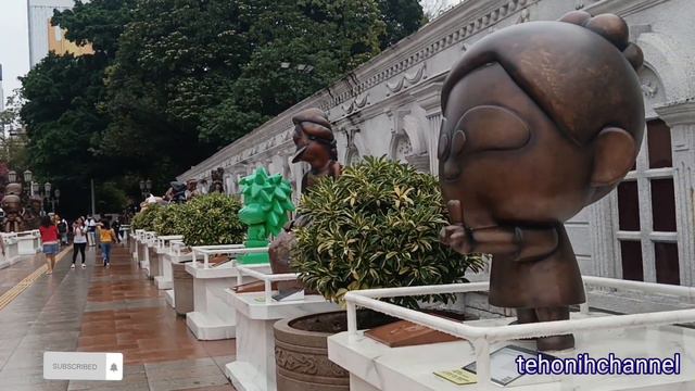 Taman Indah di Hongkong Avenue of comic patung unik kwoolon park Tshim sha Tsui #vlogtkwhongkong смотреть онлайн